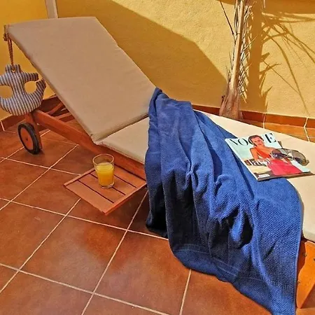 Gemutliches In Mit Grosser Terrasse